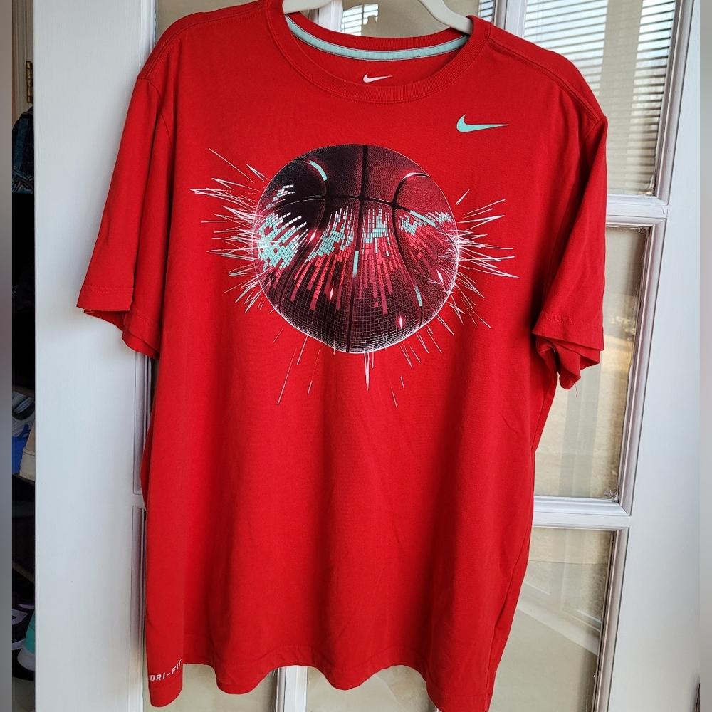 Nike Better World Short Sleeves Tee Shirt